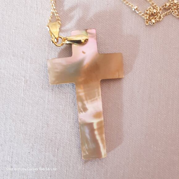 Dainty Necklace Abalone Cross Pendant On 18K Gold Plated Station Chain - Picture 8 of 12
